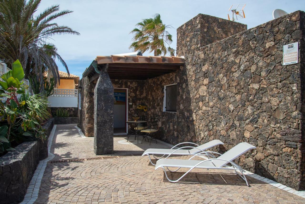 La Golondrina - Beach Froont Corralejo Exterior photo