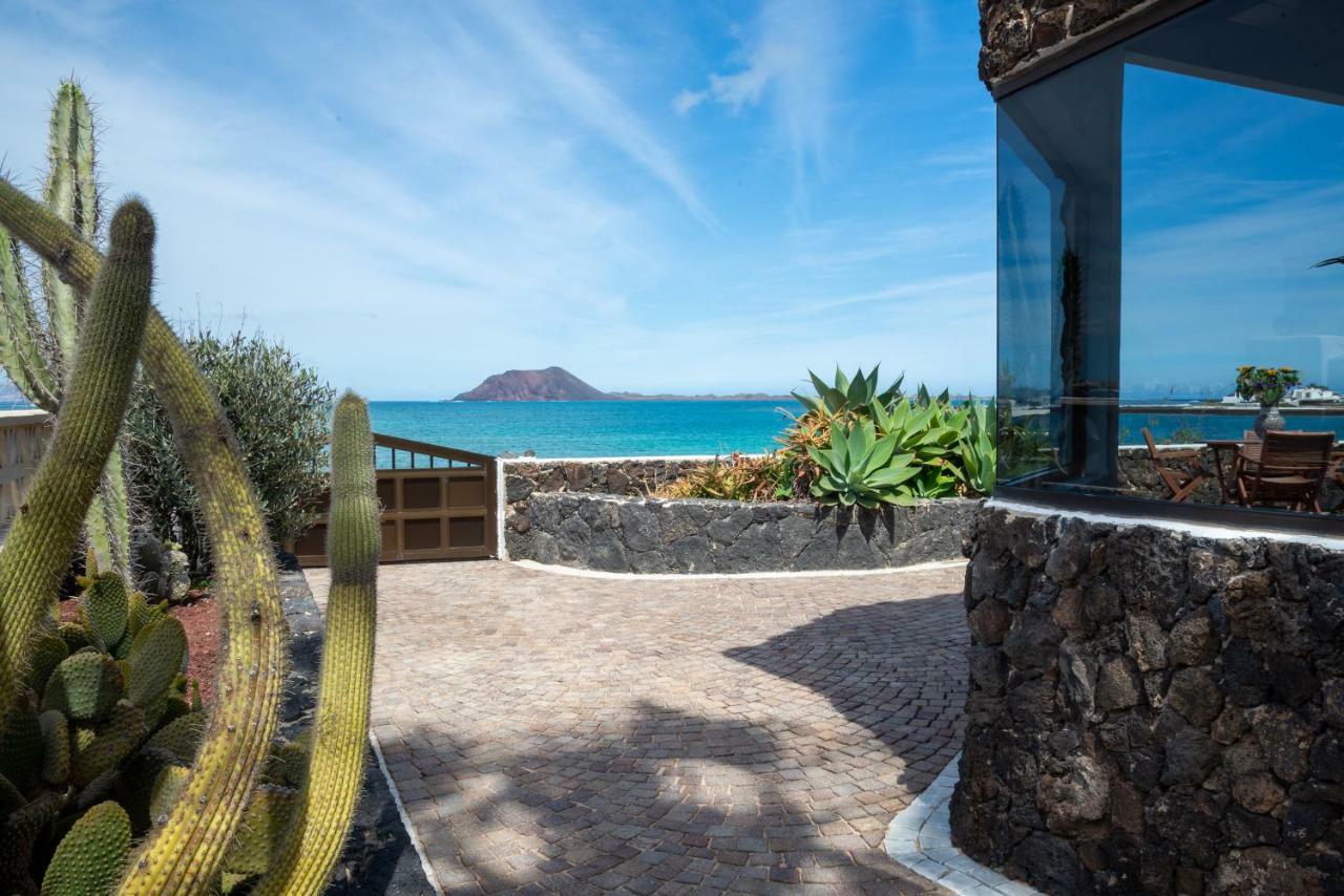La Golondrina - Beach Froont Corralejo Exterior photo