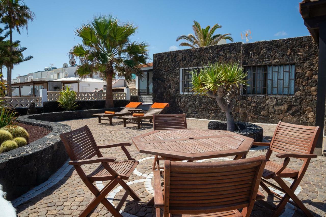 La Golondrina - Beach Froont Corralejo Exterior photo
