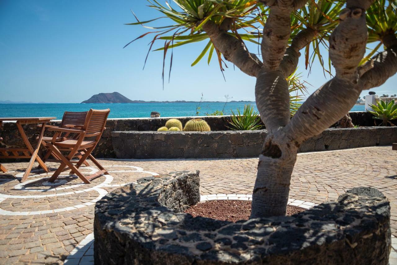La Golondrina - Beach Froont Corralejo Exterior photo